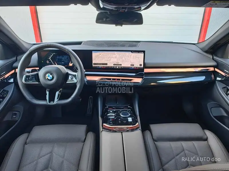
								BMW 5-serie 2.0L EcoBlue full									