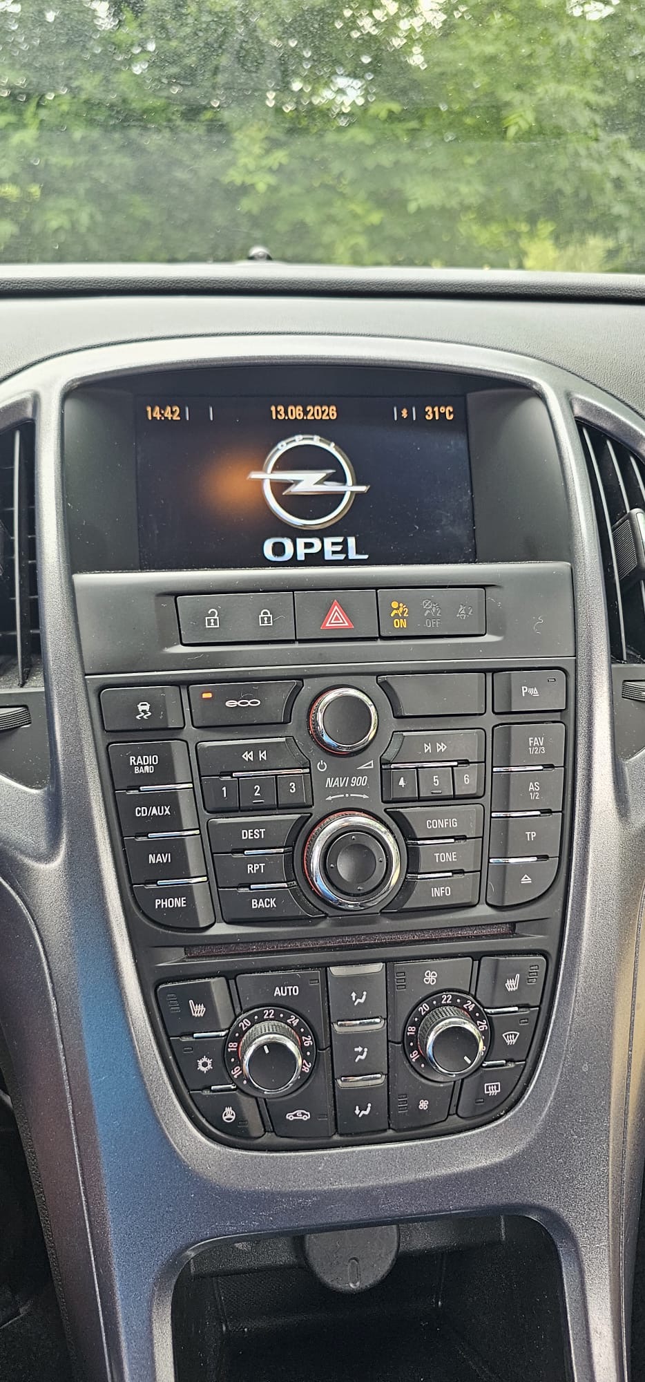 
								Opel Astra full									