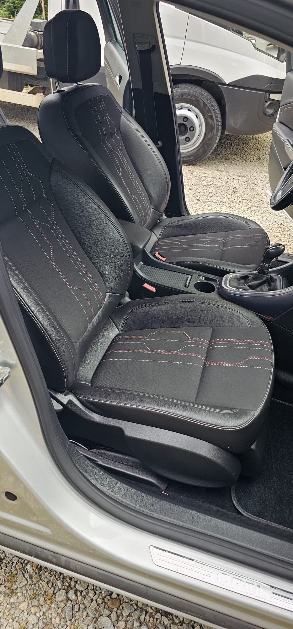 
								Opel Astra full									