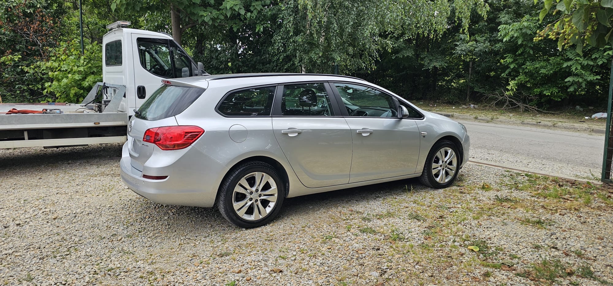 
								Opel Astra full									