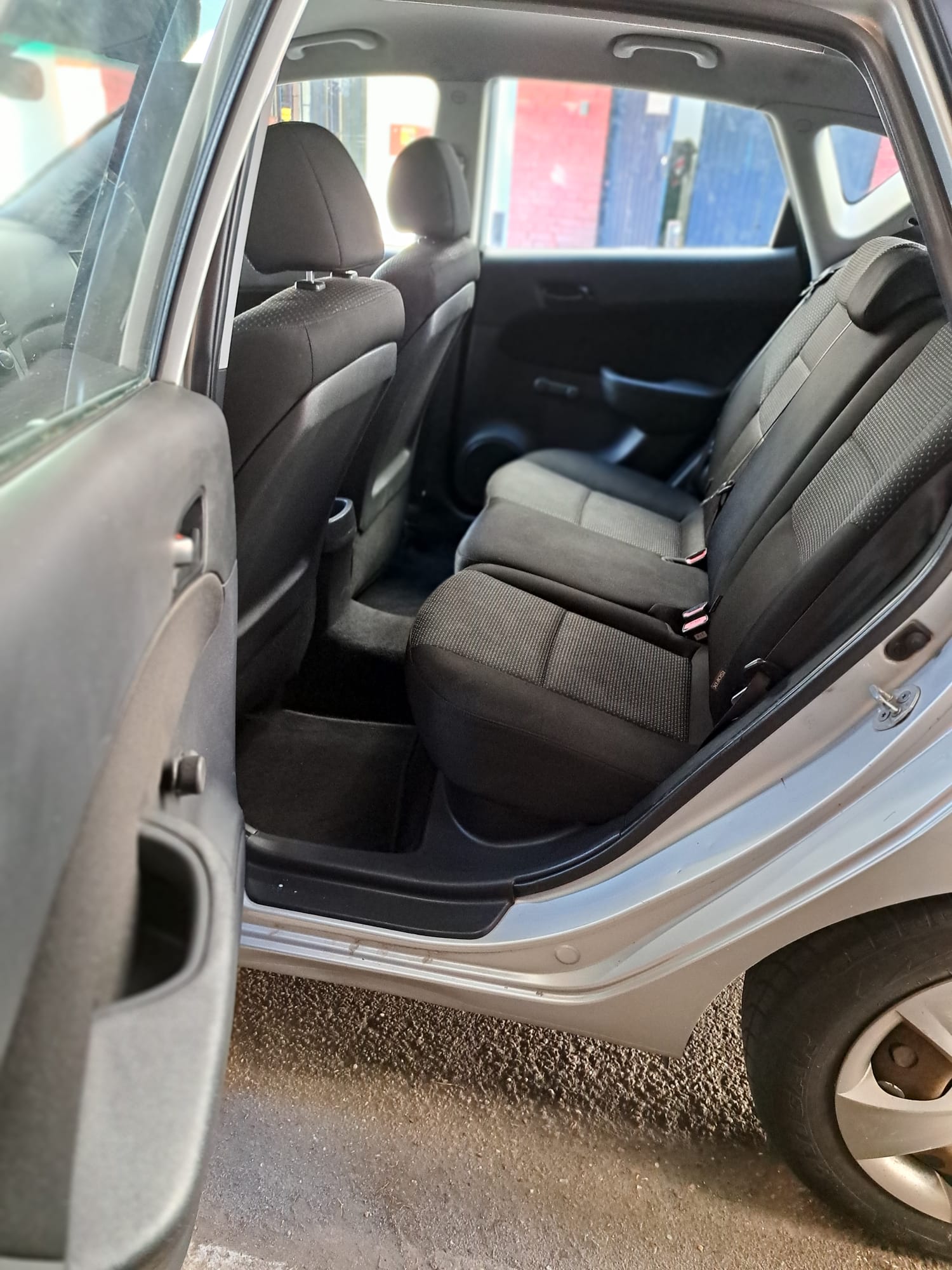 
								Hyundai i30 1.6 full									
