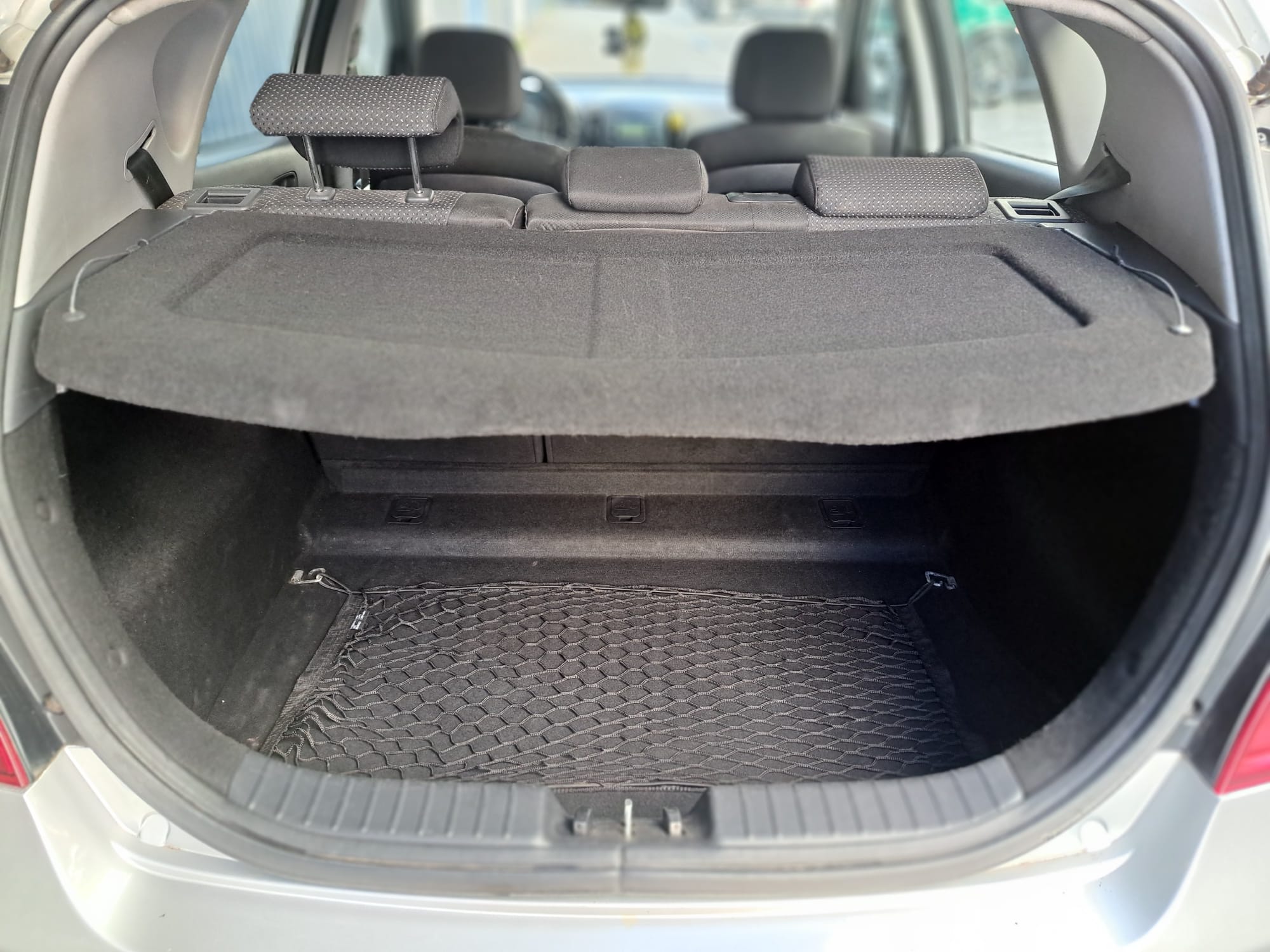 
								Hyundai i30 1.6 full									