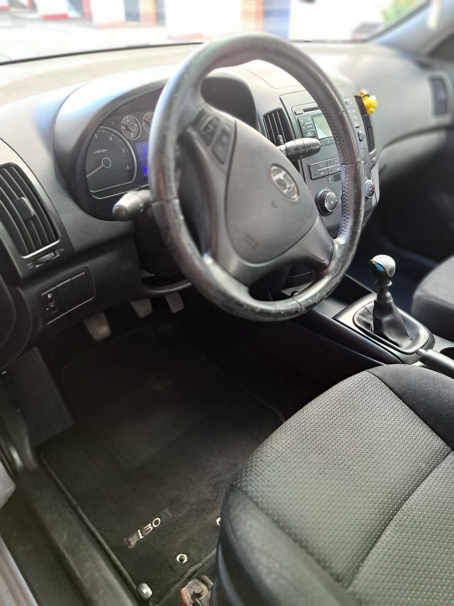 
								Hyundai i30 1.6 full									