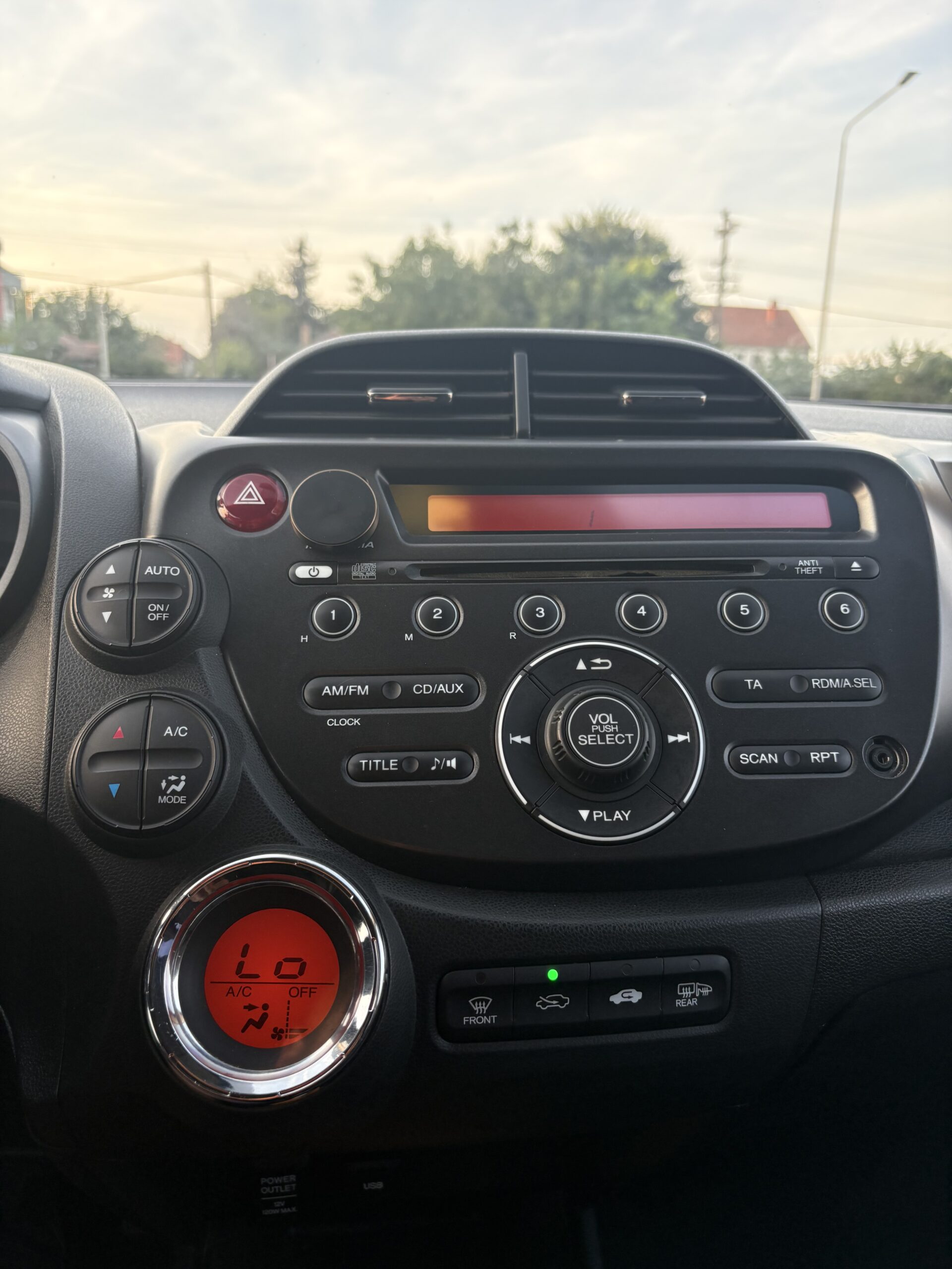 
								Honda Jazz full									