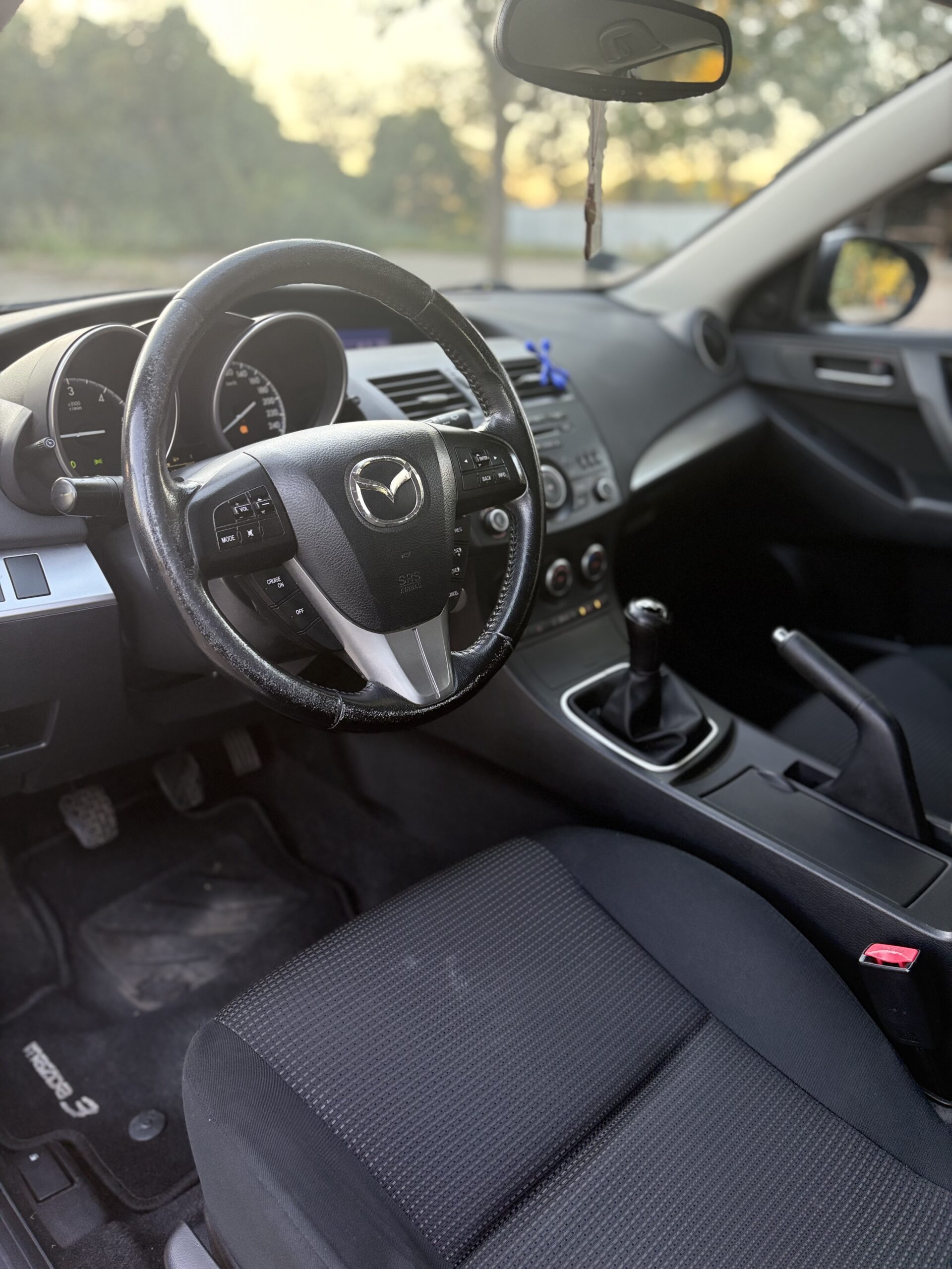 
								Mazda 3 full									