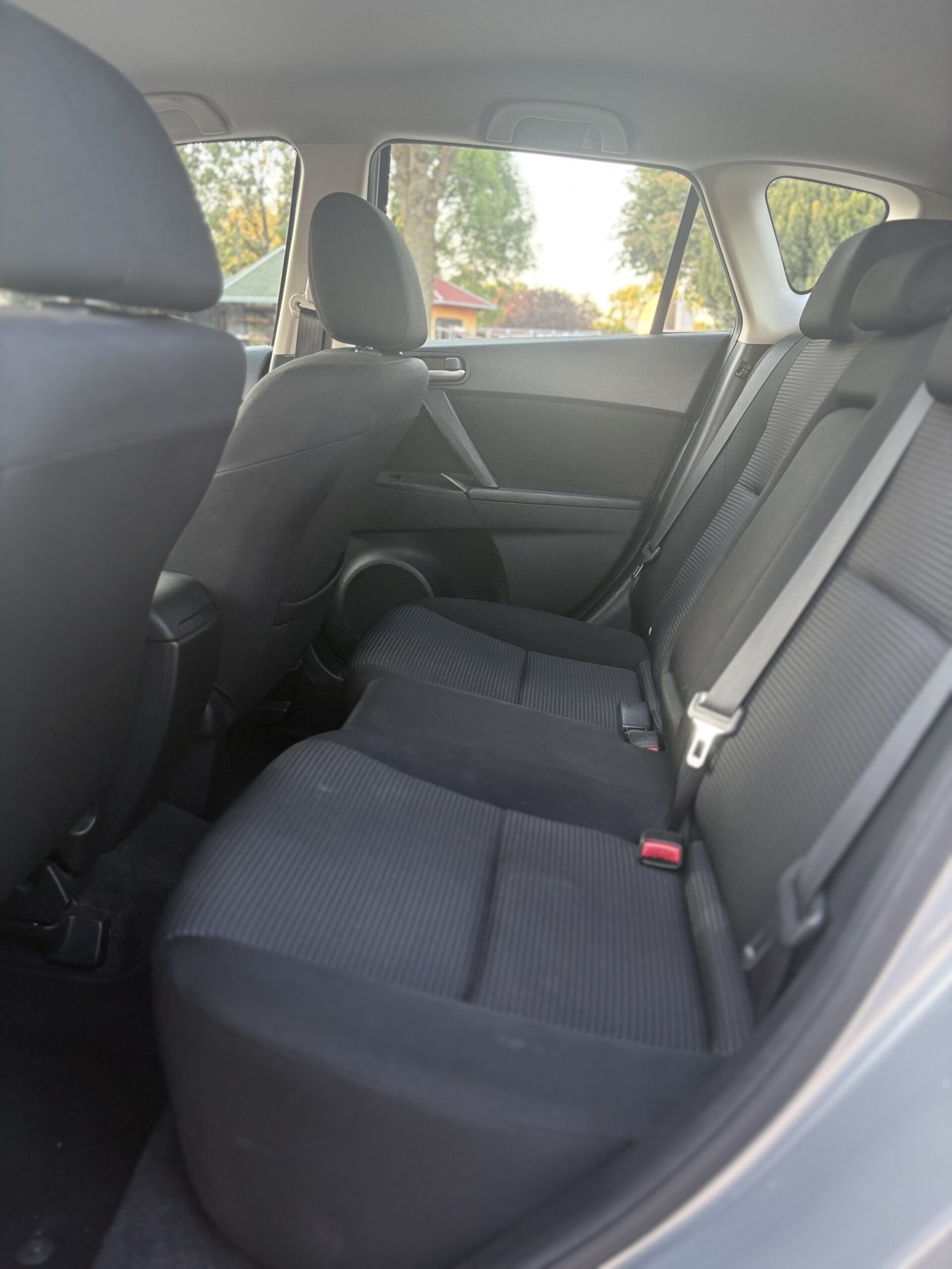 
								Mazda 3 full									
