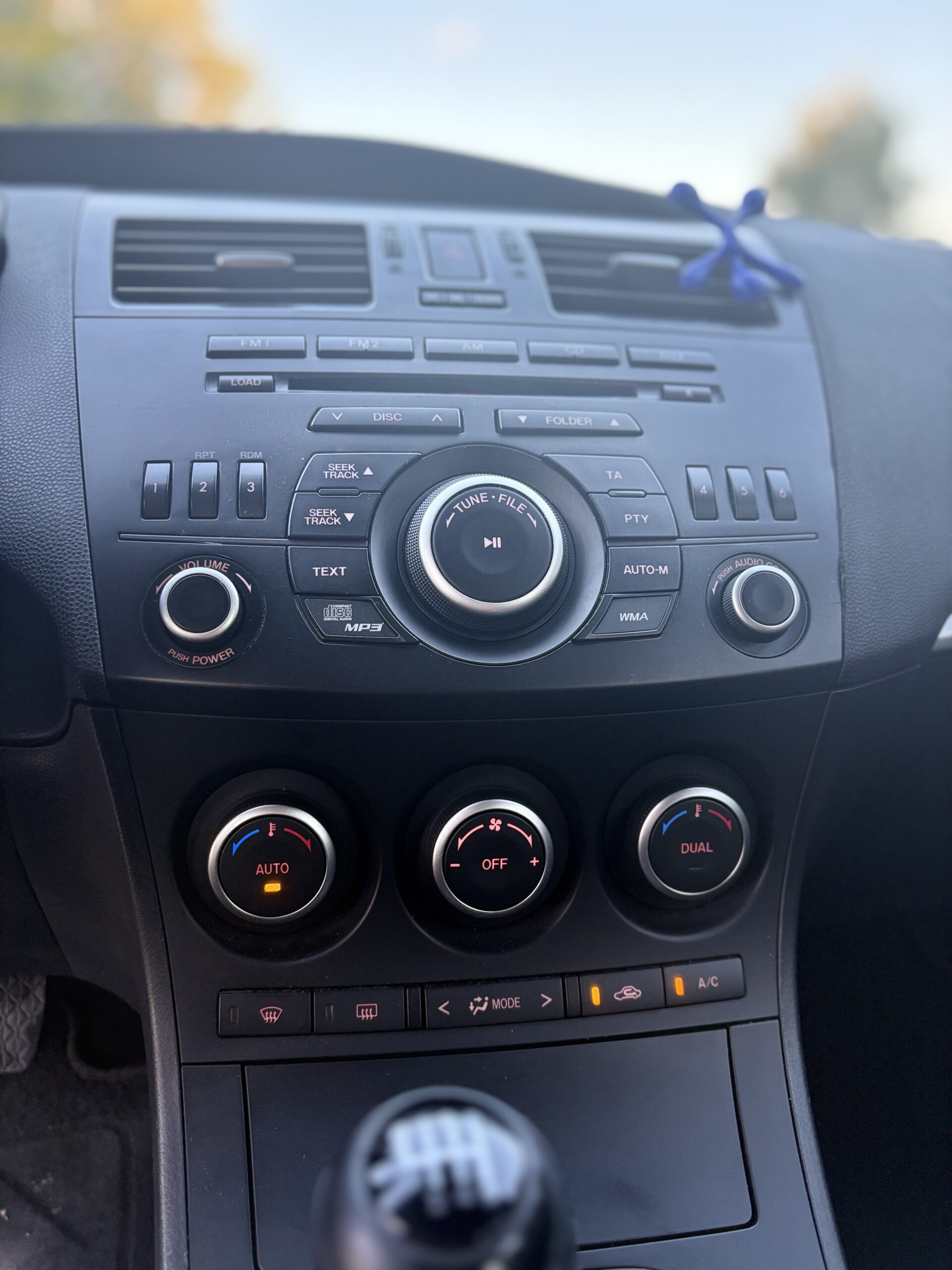 
								Mazda 3 full									