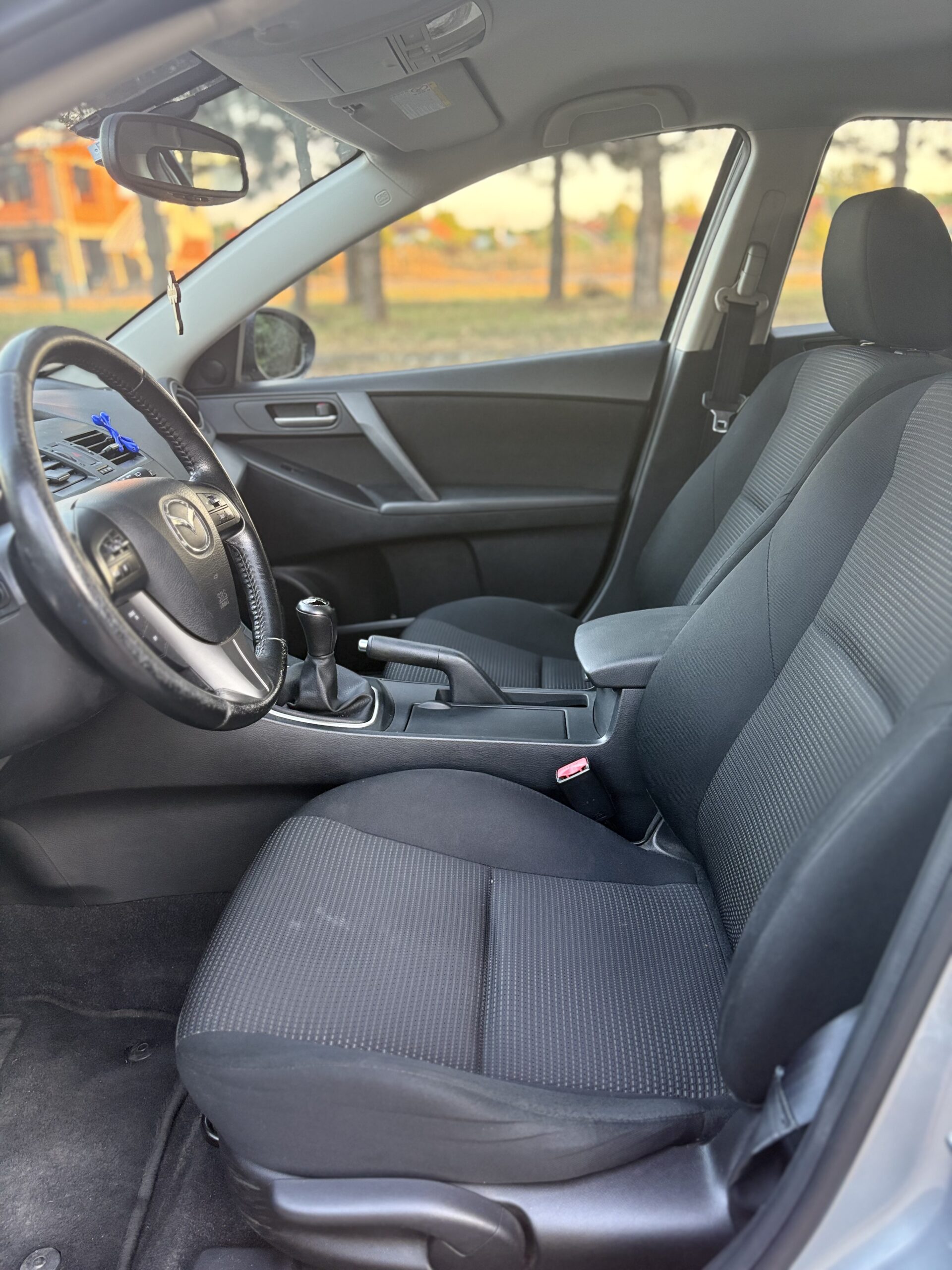 
								Mazda 3 full									
